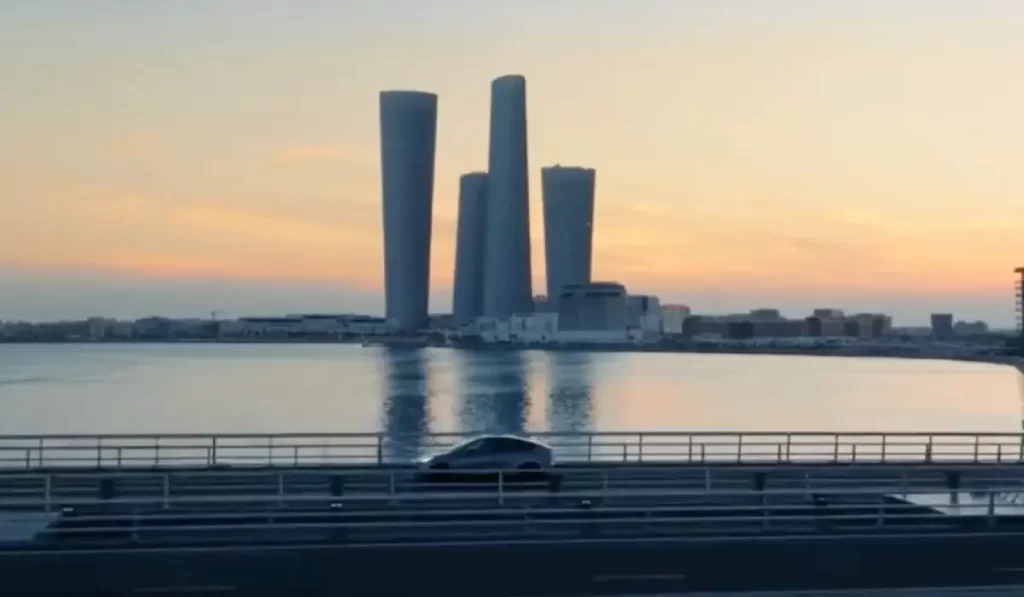 Tesla Chega Ao Qatar