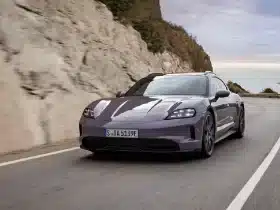 Porsche Taycan Carro Elétrico