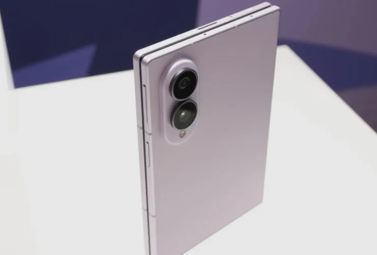 samsung galaxy z fold 8 fino
